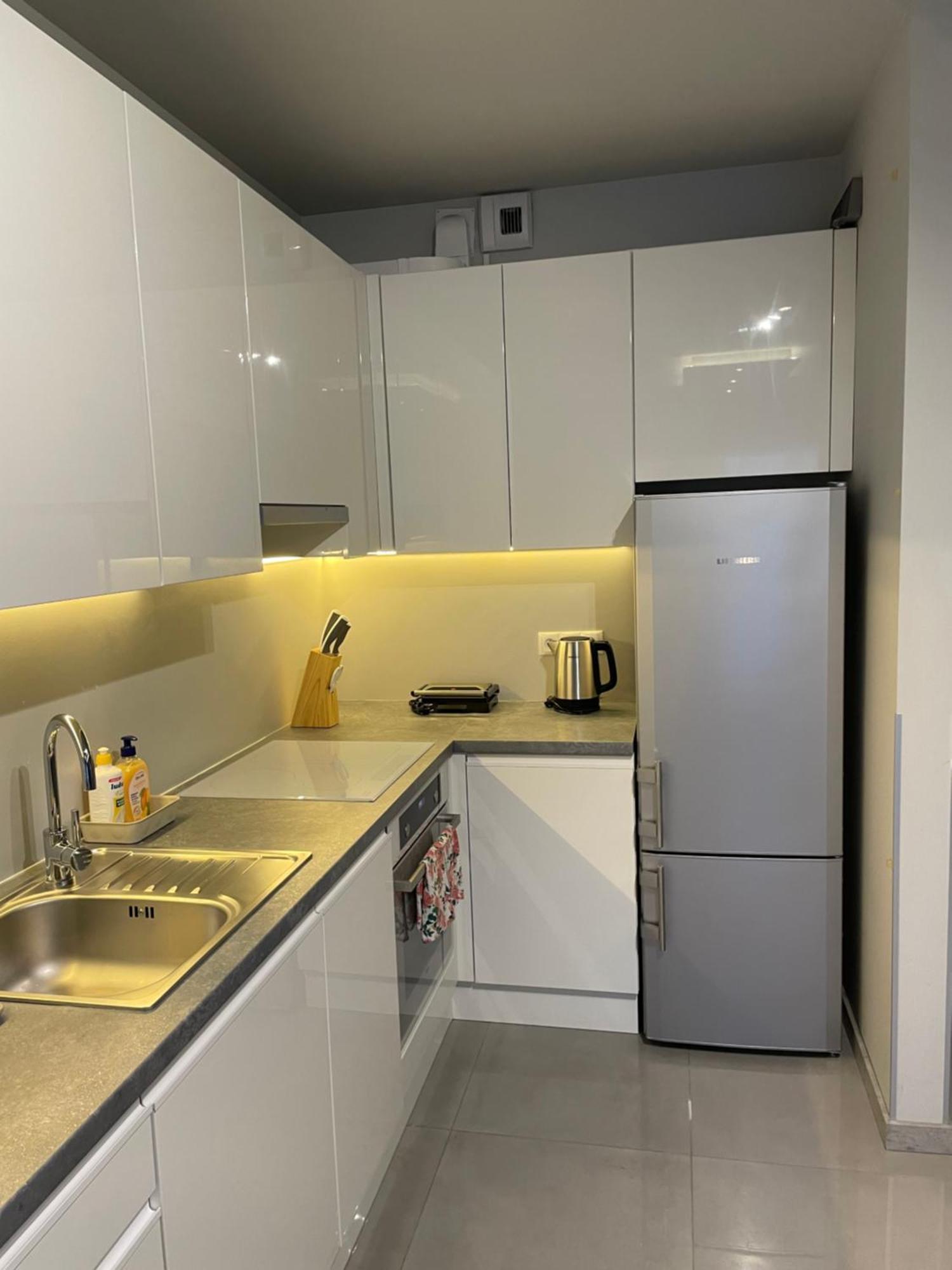 Wenecjanska Comfort Apartment, Free Parking, Self Check-In 24H Poznań Kültér fotó